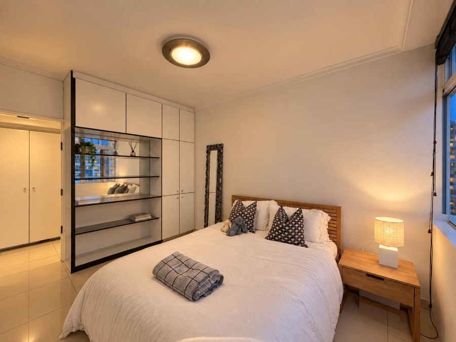 To Let 3 Bedroom Property for Rent in Sea Point Western Cape